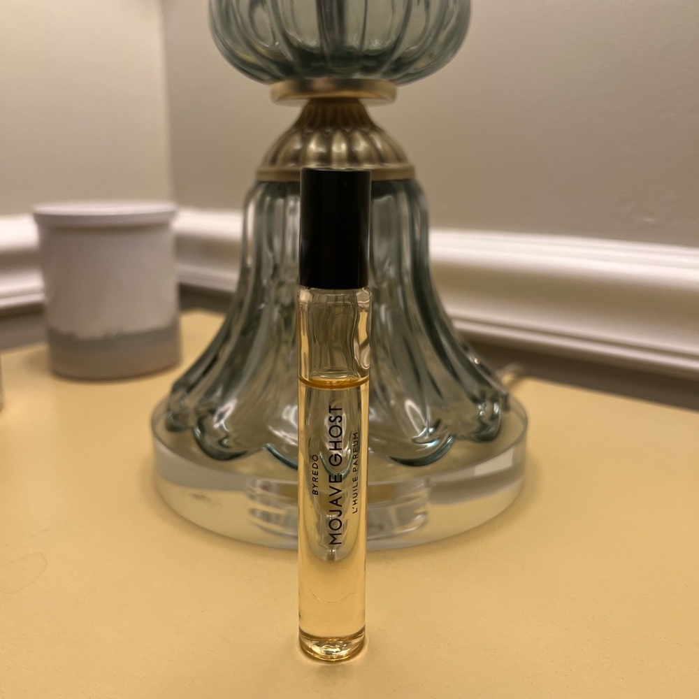 Byredo Mojave Ghost Rollerball with Black Cap